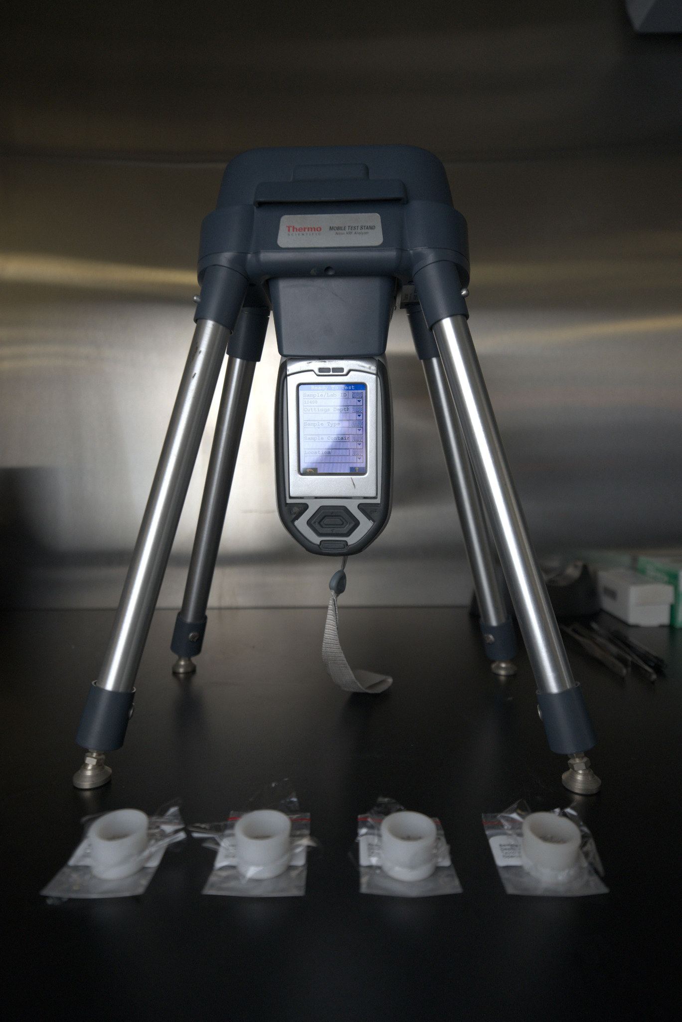 Thermo Niton XL3t GOLDD+ handheld XRF analyzer available for rental from RohmTek